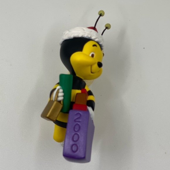 2000 NEW HALLMARK SUPER CUTE BUSY BEE CHRISTMAS SHOPPING ORNAMENT - Picture 3 of 3
